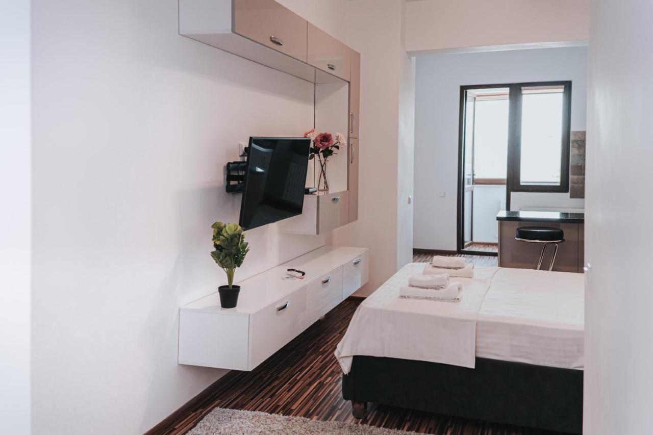 Cozy Studio - Palas Mall Iasi Apartment Luaran gambar