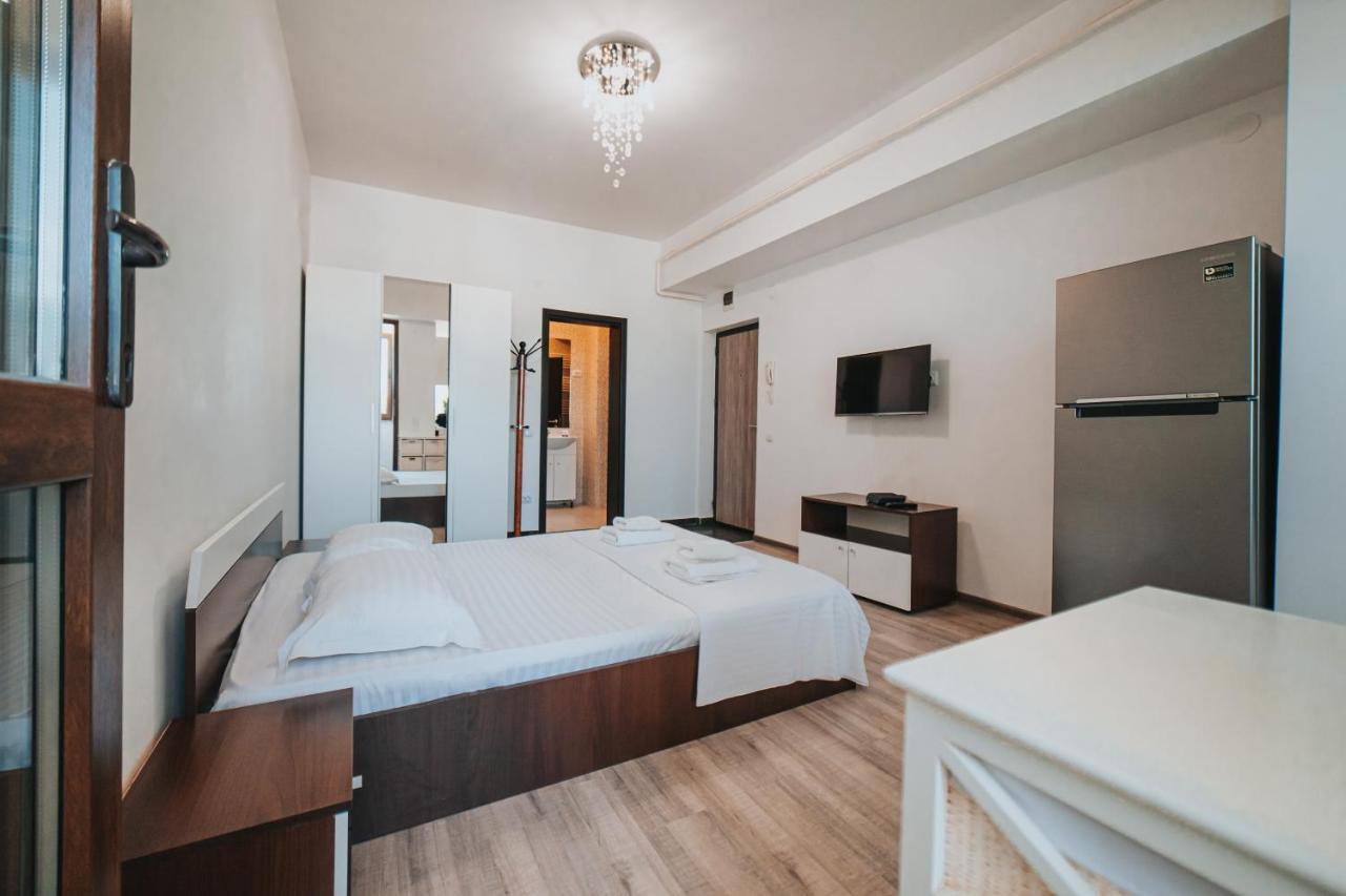 Cozy Studio - Palas Mall Iasi Apartment Luaran gambar