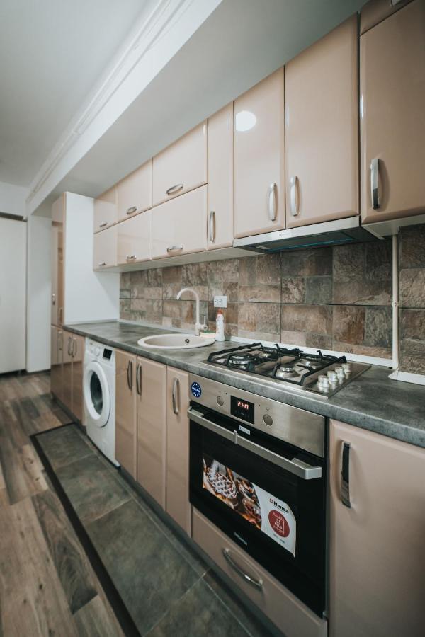 Cozy Studio - Palas Mall Iasi Apartment Luaran gambar