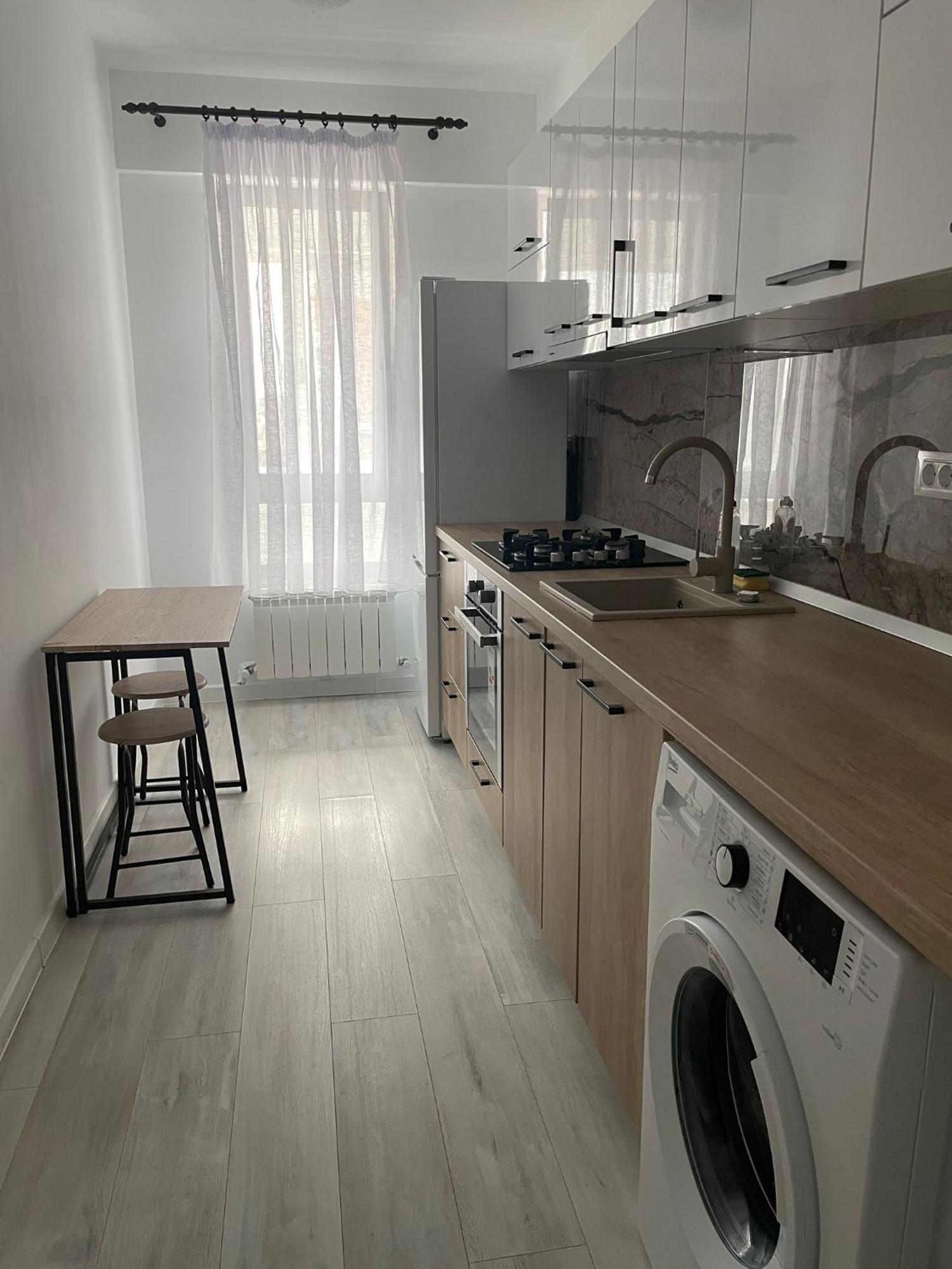 Cozy Studio - Palas Mall Iasi Apartment Luaran gambar